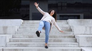 Read more about the article תביעה בגין תאונה ברחוב – כל מה שצריך לדעת לפני שמגישים תביעה
